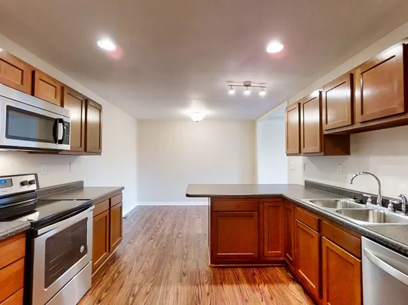 Timber Wolf and Cates Crossing, 901 Cates Dr #1607B, Mahomet, IL 61853