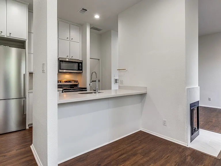 3610 Routh St — Photo 8