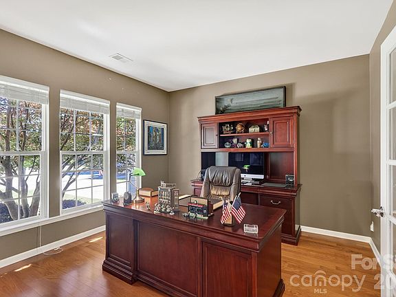 5th image of 9242 Whistling Straits Dr