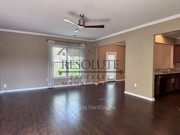 5th image of 240 Lynchwick Ln