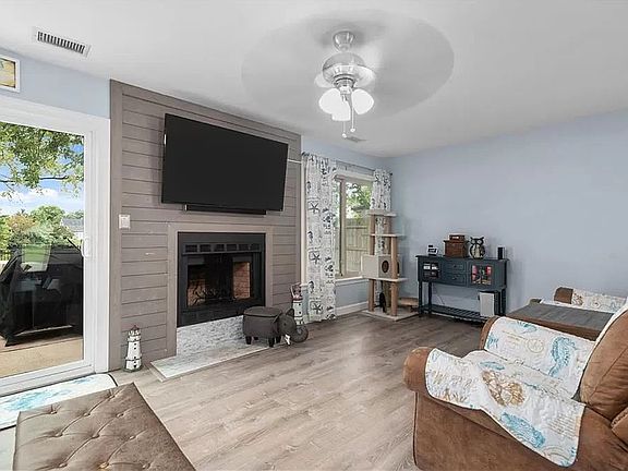 2nd image of 1037 Culmer Dr