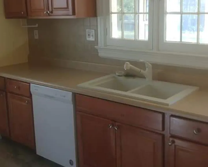 9946 Carlyle Ave — Photo 2