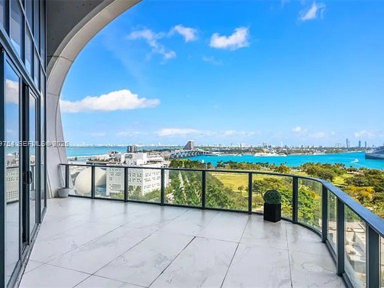 1000 Biscayne Blvd #1201 — Photo 39