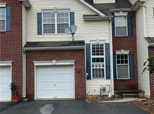 5269 Dartmouth Dr, Macungie, PA 18062