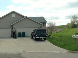 106 Temple Cir, Mount Horeb, WI 53572