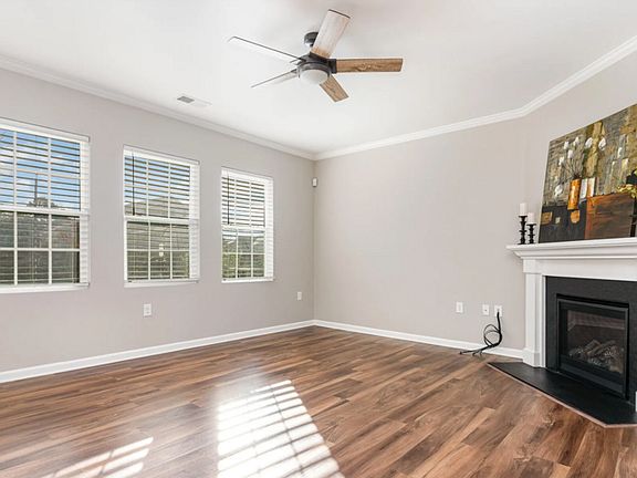 3rd image of 506 Porch Swing Pl
