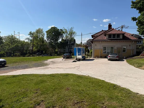 35 Harrison Ave, Highland Park, NJ 08904