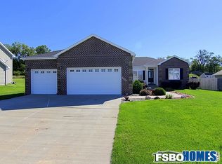1805 Crabapple Ln, Granger, IA 50109