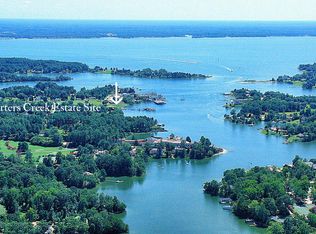 Site 4 King Carter Dr, Irvington, VA 22480