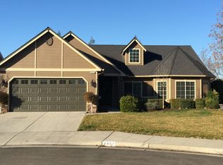 8957 N Laureen Ave, Fresno, CA