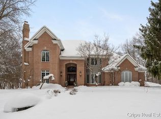 1620 Foothills Trl NE, Ada, MI 49301