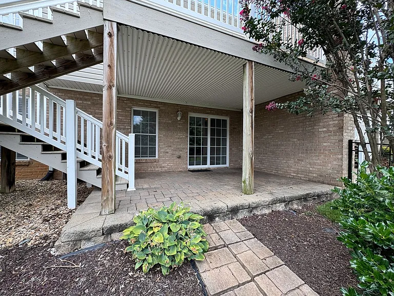 51 Cambridge Cir — Photo 5