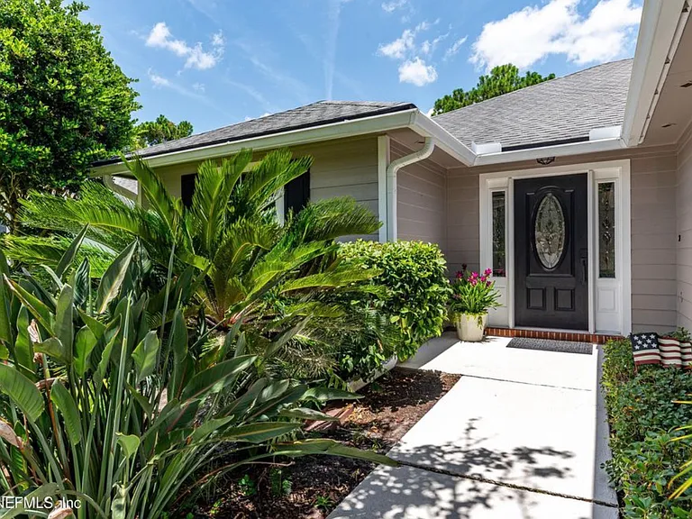 12381 Apple Leaf Dr — Photo 4