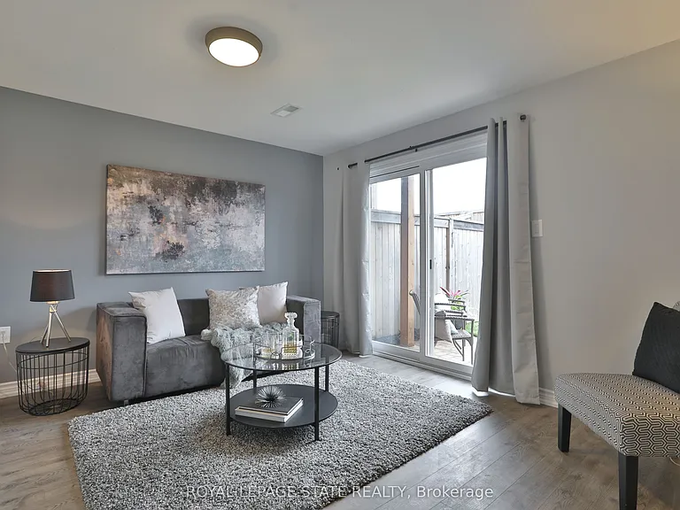 45 Edenrock Dr — Photo 5