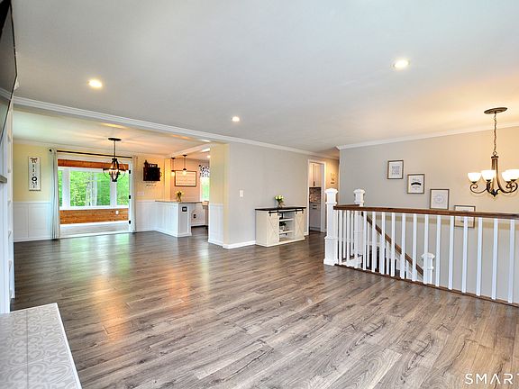 5th image of 85 Winthrop Road
