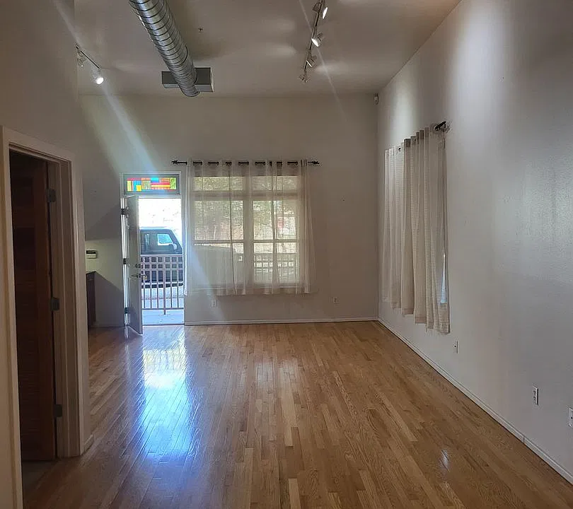 400 Copper Ave NE #104