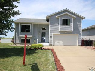 209 S Steven St, Worthing, SD 57077
