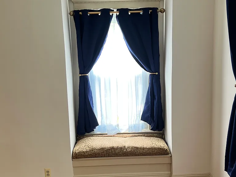 159 Fort Pleasant Ave #2 — Photo 10