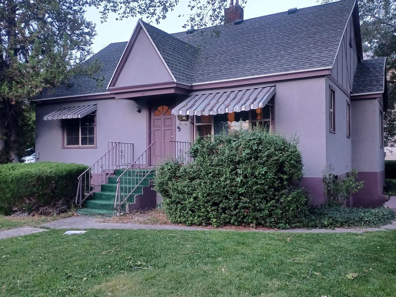 5 bed, 2100 sqft, $320 — Photo 1