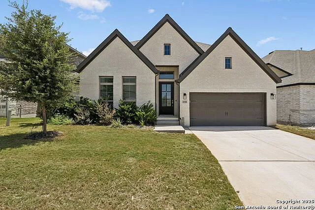 4 bed, 3.0 bath, 2517 sqft, $2,850 — Photo 2