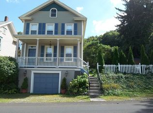 16 Axford Ave, Oxford, NJ 07863