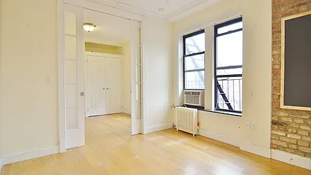 Rented by Park Property Advisors