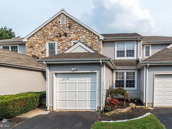 2nd image of 13 Yorkshire Dr