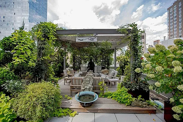 Rented by River2River Realty | media 2