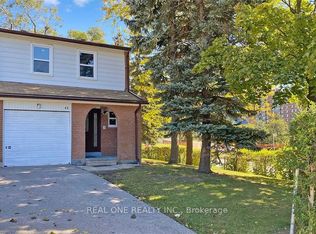 45 Dundalk Dr, Toronto, ON M1P 4V1