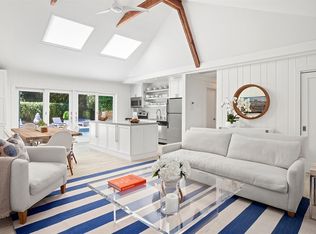 16 Hillover Rd E, Hampton Bays, NY 11946