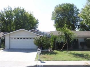 813 Bermuda St, Bakersfield, CA 93309