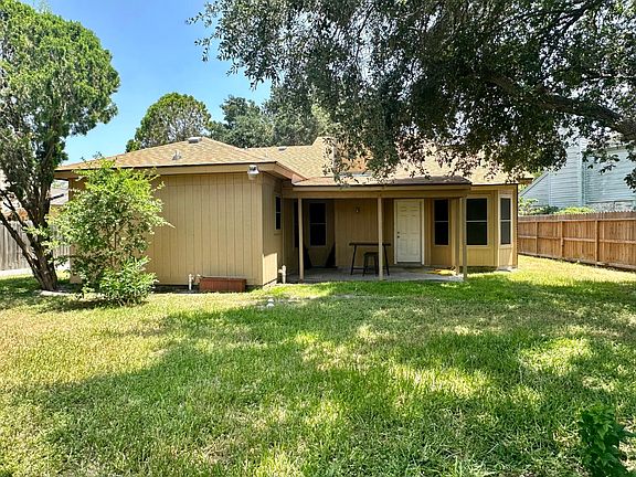 2nd image of 7105 Lake Whitney Dr