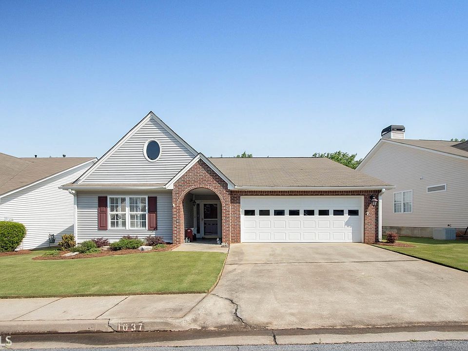 1st image of 1037 Pinehurst Dr