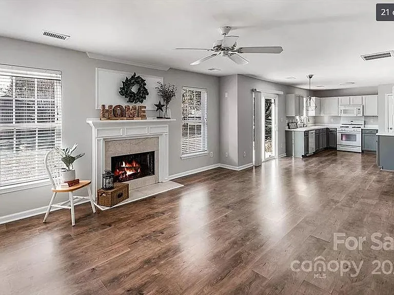 4613 Maple Crest Pl — Photo 15
