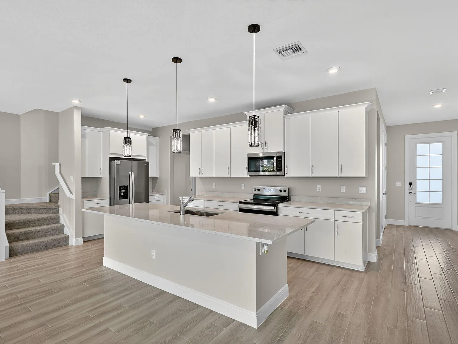 3 bed, 2.5 bath, 2537 sqft, $3,450 — Photo 1