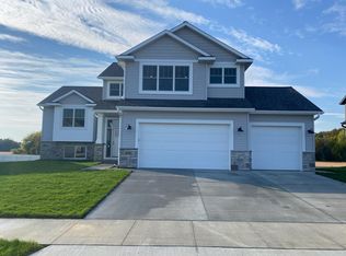 2396 Phoenix Rd SW, Rochester, MN 55902