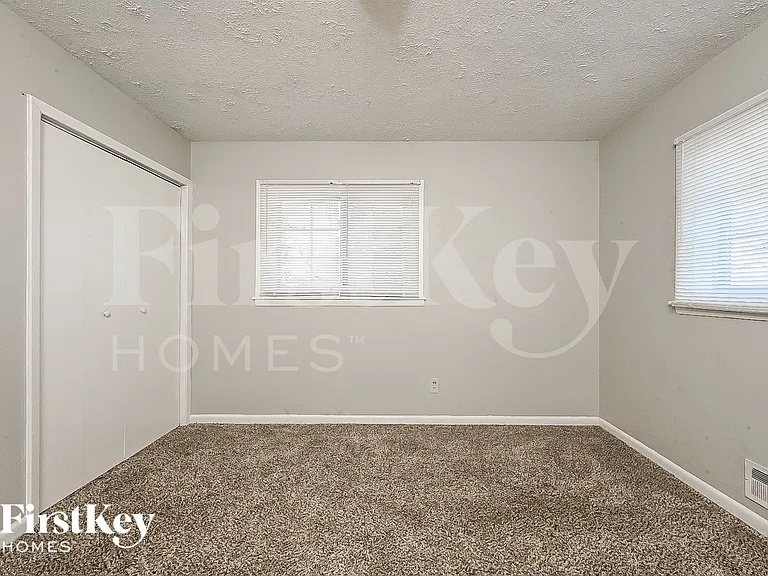 2216 Clanton Ter — Photo 14