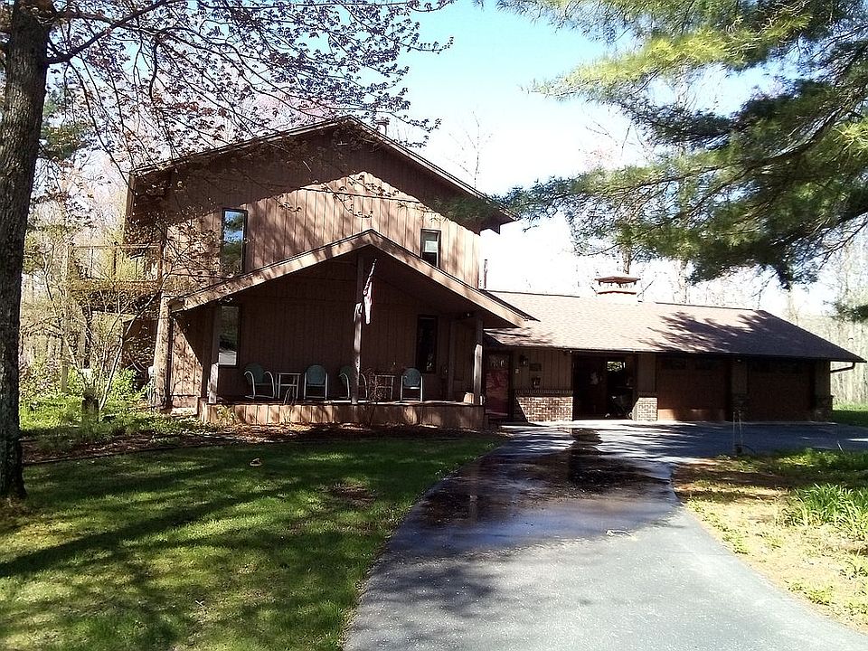 1st image of W7748 Woodland Dr