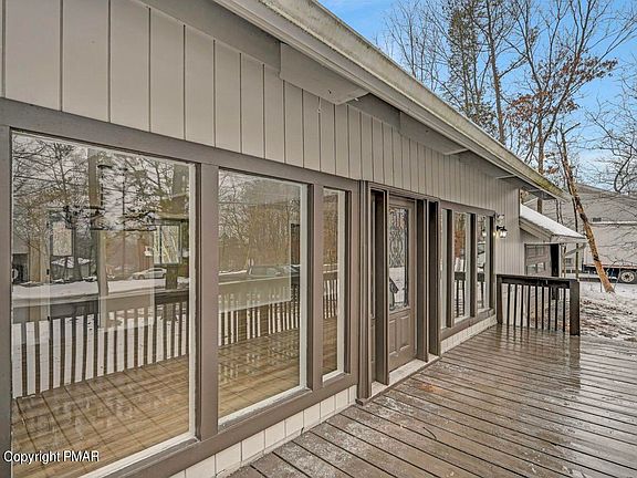 2nd image of 188 Clubhouse Dr