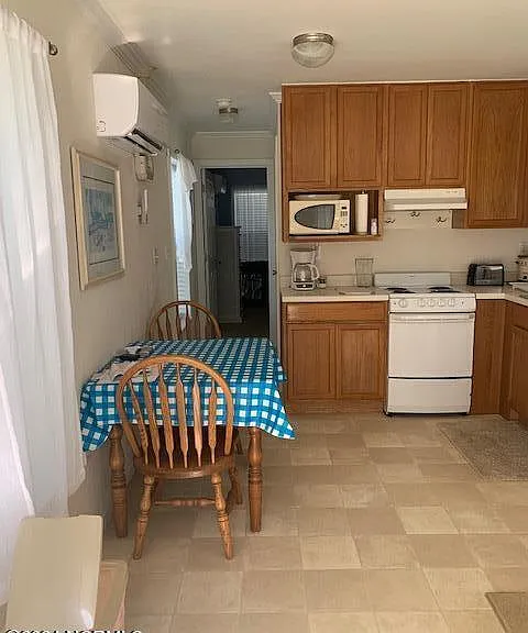 1740 White Oak River Rd — Photo 11