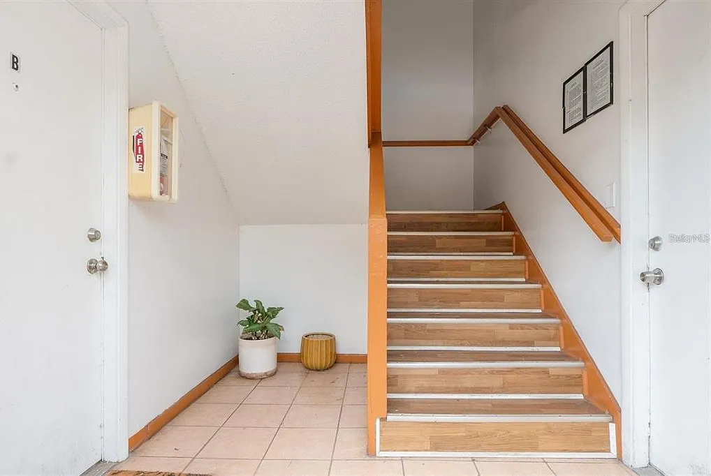 2 bed, 2.0 bath, 1118 sqft, $1,450 — Photo 2