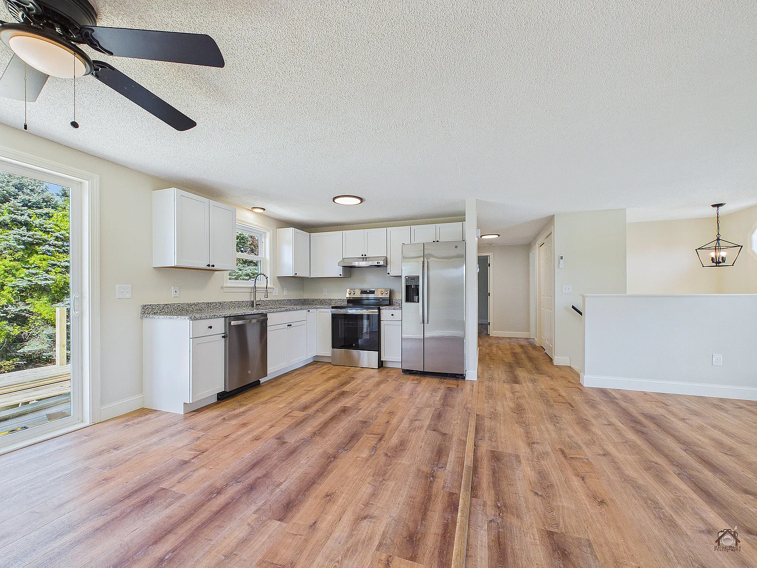 4 bed, 1872 sqft, $3,200 — Photo 2