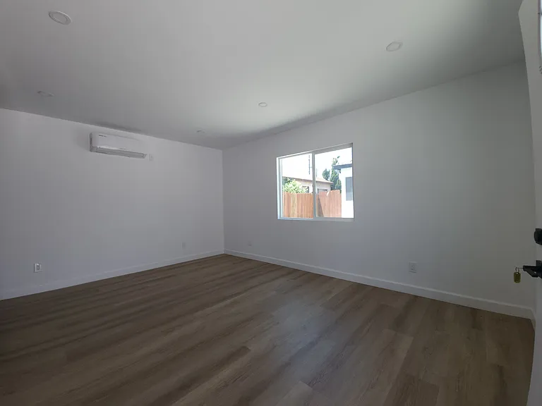 3316 Marine Ave #1/2 — Photo 5