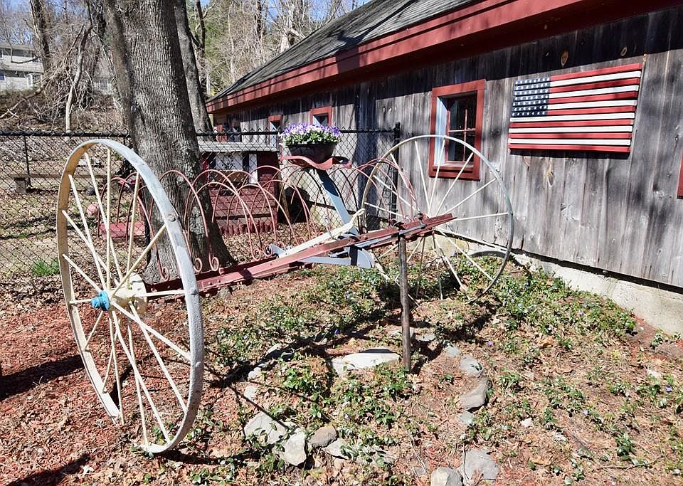 2 Highland Rd, Lakeville, MA 02347 Zillow