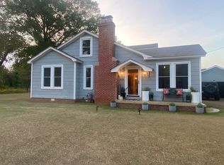 1818 E 3rd St, Hope, AR 71801