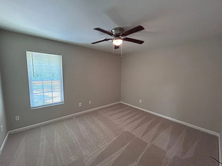 2318 Purdy Ave — Photo 23