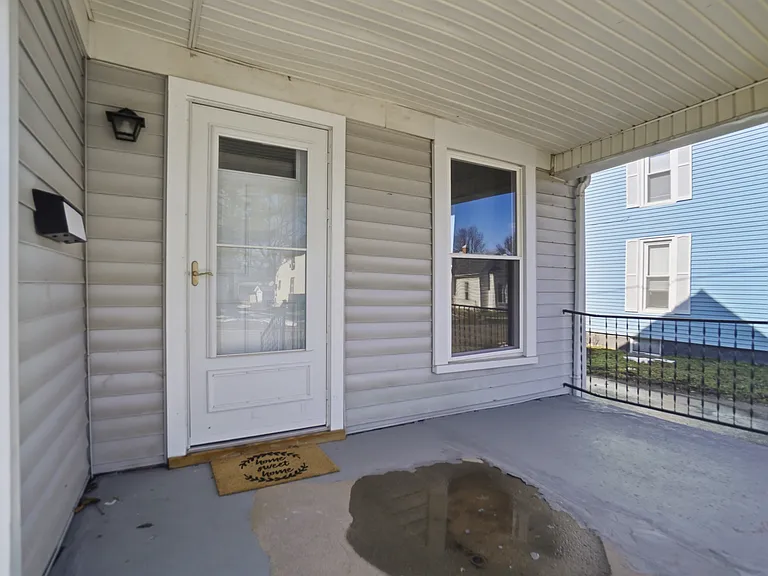 516 S Madriver St — Photo 9