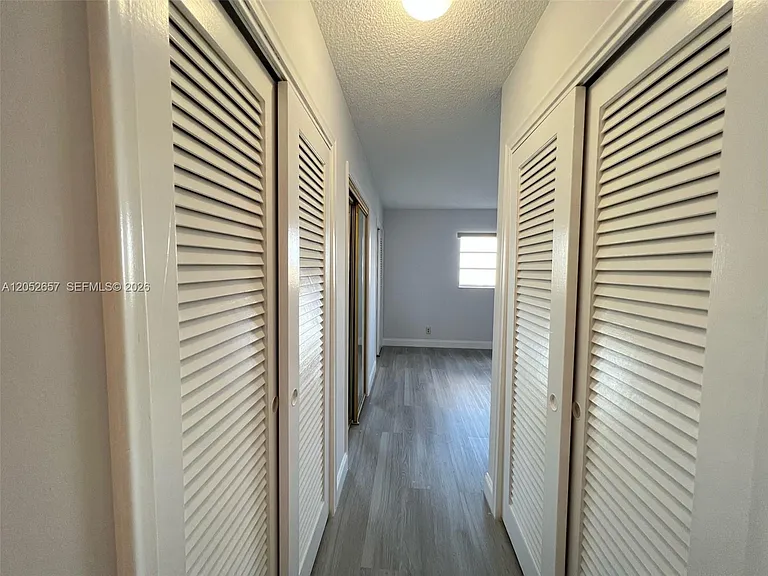 301 NE 14th Ave #608 — Photo 13