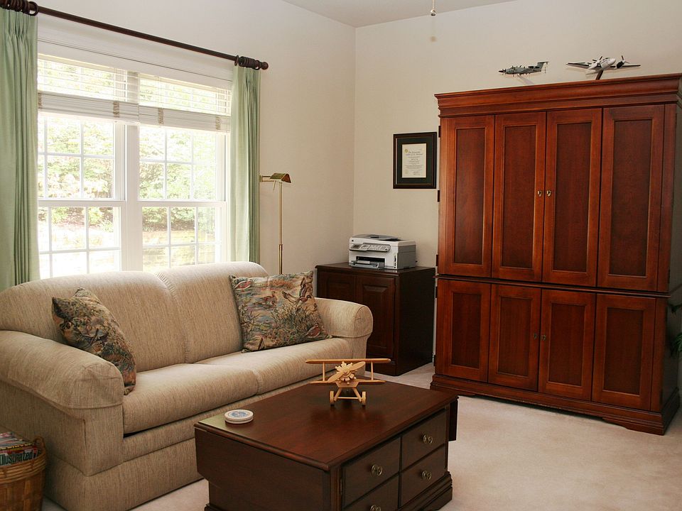 1st image of 4253 Wiltshire Pl
