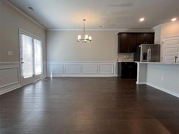 5th image of 2992 Cherry Laurel Ln